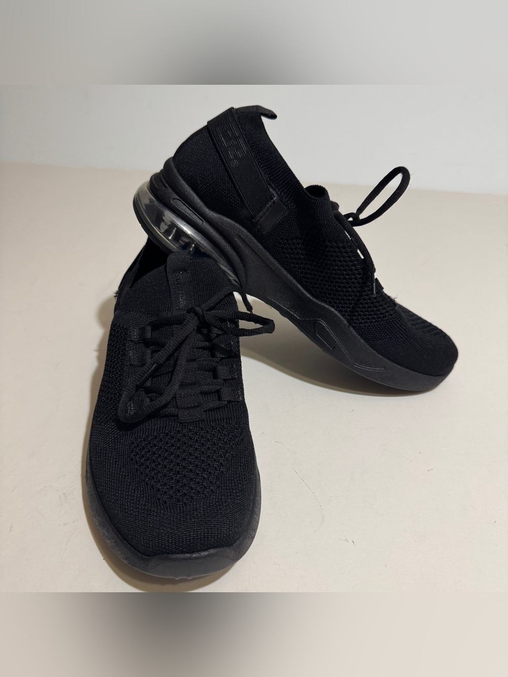 STARTER Men's Black Knit Air-Cushioned Sneakers